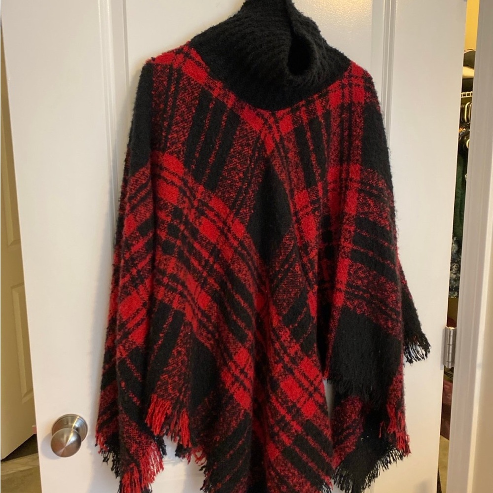 Steve Madden Poncho